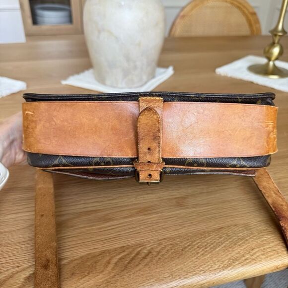 ✅AUTHENTIC✅LOUIS VUITTON CARTOUCHIERE GM - Picture 8 of 14